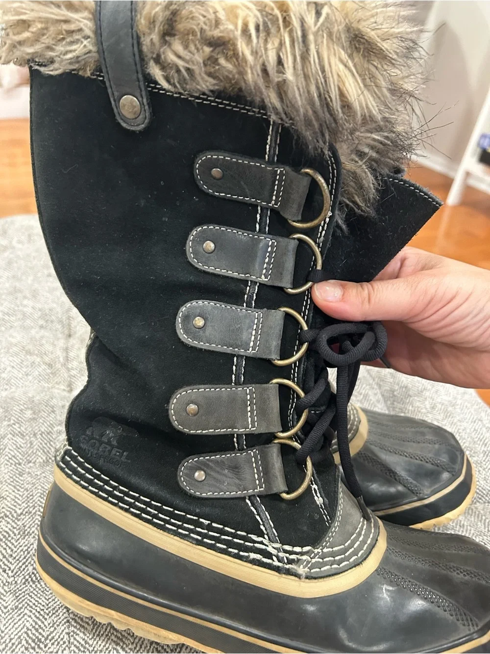 Sorel Joan of Arctic Boots- women’s size 8